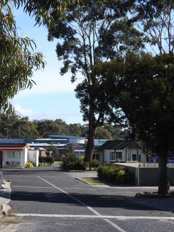Moomba Holiday And Caravan Park Hotell Port Sorell Exteriör bild